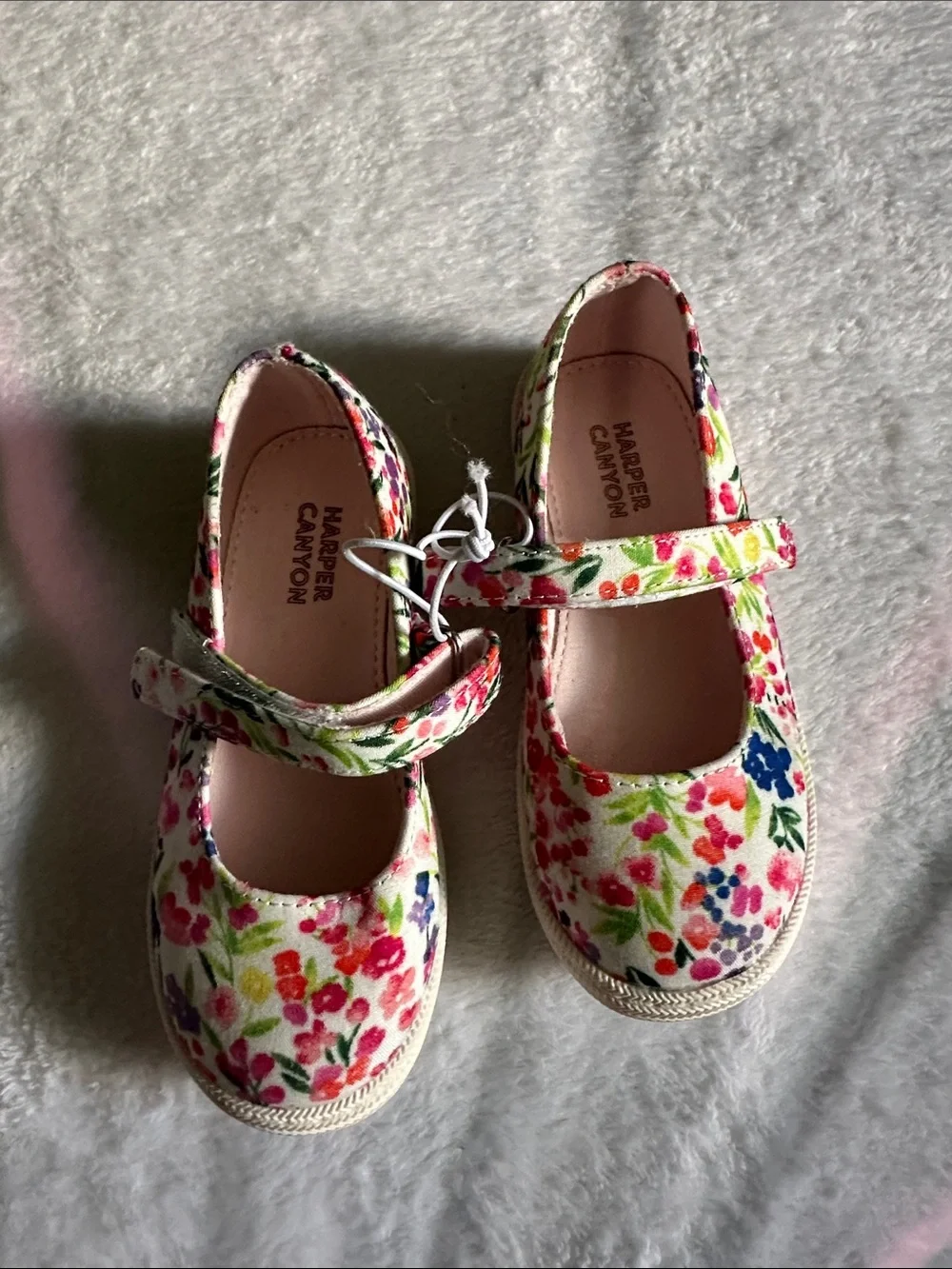 Harper Canyon Girls Floral Mary Jane Shoes - White with Pink, Red & Green